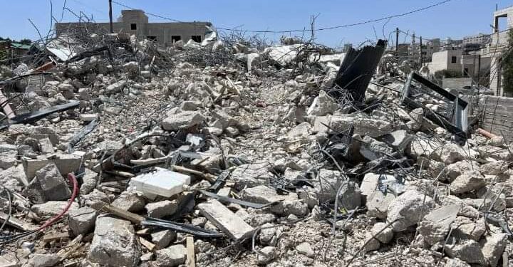 لتجنب الغرامات.. المقدسيون يتجهون نحو الهدم الذاتي لمنازلهم