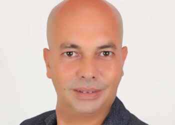 عمرو فارس يكشف عن أرشيف نادر يضم صوراً حصرية لأحمد أبو هشيمة