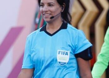 جمال الغندور وسمير عثمان.. نجوم التحكيم المصري والدولي يحتفون باعتزال اول حكمة مصريه