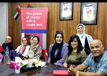 وفد اللجنة النقابية للعاملين بالمهن التجميلية والأزياء يزور معهد الفيحاء بدبي