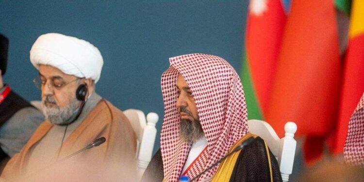 “وزير الشؤون الإسلامية” يشيد بدور القيادات الدينية في وقت الأزمات والشدائد والفتن