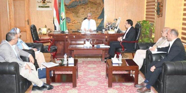 الأنصاري” يوجه بإعداد بيان تفصيلي بأراضي أملاك الدولة المستردة ومعاينتها على الطبيعة