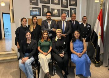 رئيس المجلس التصديري للحرف والصناعات اليدوية : نستهدف تعزيز مكانة الحرف اليدوية والصناعات الابداعية المصرية في الساحة العالمية