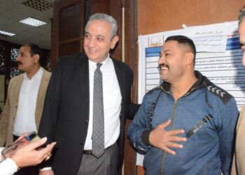 محافظ الغربية في جولة ميدانية مفاجئة لتيسير خدمات التصالح علي المواطنين