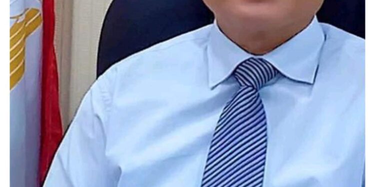 إين حى النزهة من العقار الذى على وشك الإنهيار ب 18 شارع ابن كثير بمصر الجديدة ولا حياة لمن تنادى