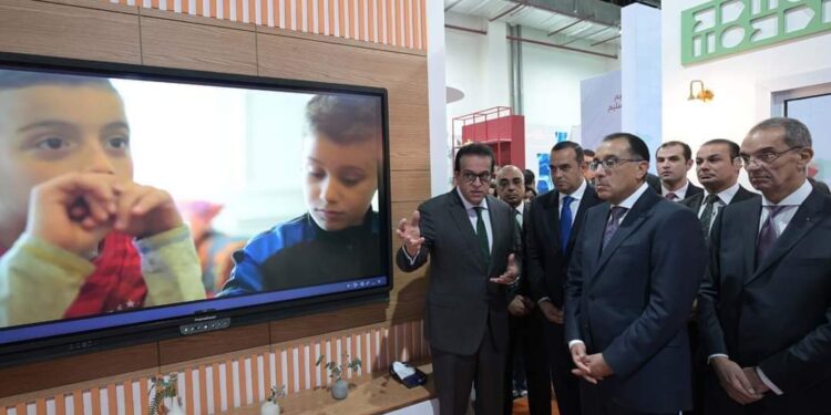 مدبولي: مبادرة “بداية جديدة” تهدف لتحسين مؤشرات التنمية البشرية واستعادة الشخصية المصرية 