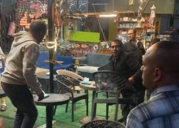 فى حملات مسائية..  رفع 530 حالة اشغال للمقاهي  وتحقيق الانضباط بالطريق العام