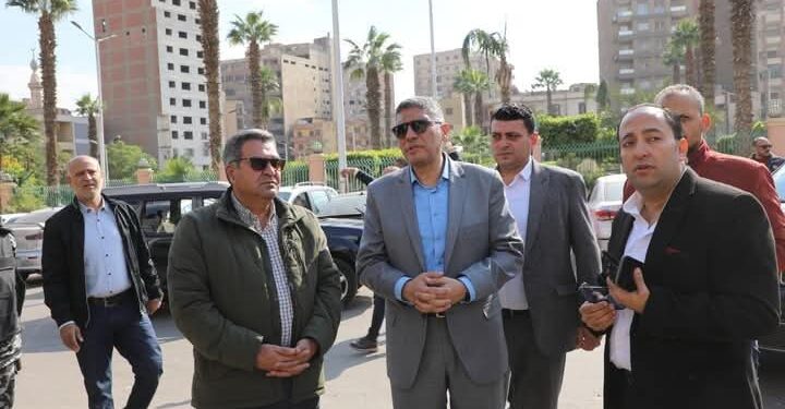 محافظ الجيزة يعاين عدداً من المواقع المقترحة لإنشاء جراج متعدد الطوابق