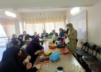 سيدات الفيوم يشاركن فى ورشة العمل الثانية للأشغال والصناعات اليدوية 