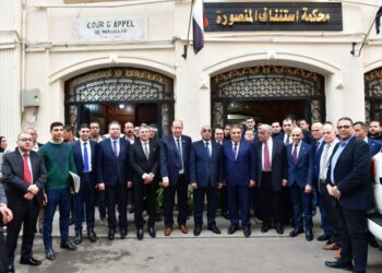 محافظ الدقهلية ووزير العدل يفتتحان مكتب الشهر العقاري بمجمع محاكم المنصورة 