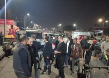 محافظة الجيزة:منع الإشغالات والتعديات للمحال والمنشآت التجارية علي الطريق العام