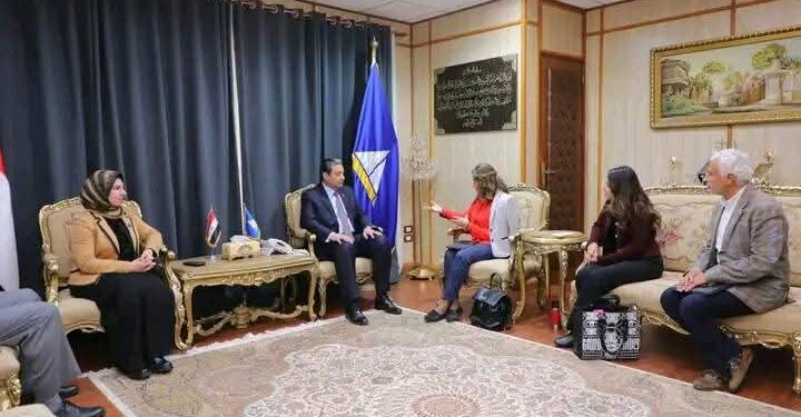 محافظ دمياط يلتقي مع ممثلي وزارة المالية لمناقشة النموذج الوطنى للموازنة التشاركية 