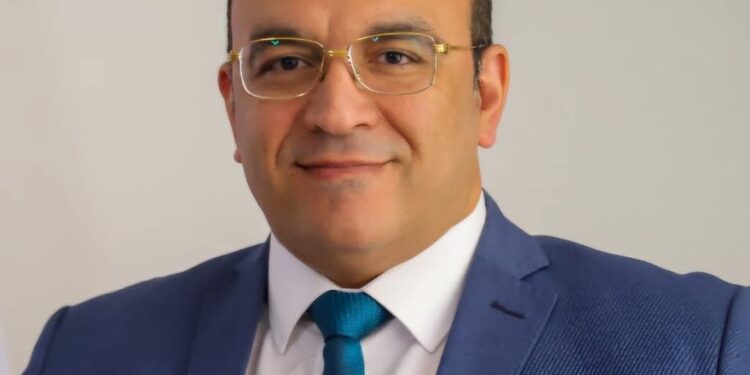 فريق الطبى بمستشفى السنبلاوين دقهلية ينجح فى إتقاذ حياة مريض يعانى من جلطة بالمخ