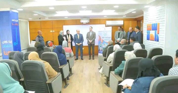 محافظ كفرالشيخ يتفقد البرنامج التدريبي “قيم وحياة” بمركز استدامة للتدريب