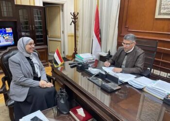 محافظ الجيزة: استمرار العمل بمكاتب صحة الطالبية ونكلا والصف علي مدار ٢٤ ساعة 