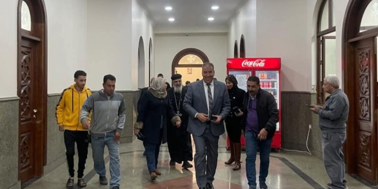 رئيس مركز ومدينة كفر الزيات يزور كنيسة مار جرجس بمناسبة عيد الميلاد المجيد