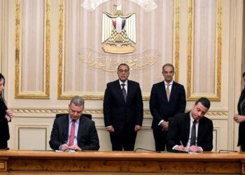 رئيس الوزراء يشهد توقيع مذكرة تفاهم بين “إيتيدا” ومجموعة “كونيكتا” العالمية