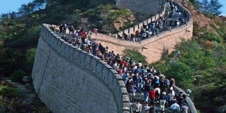 بنِآء آلبشُر أهم منِ ” بنِاء آلحجر” لَأنِه بنِآء لَلَوطِنِ