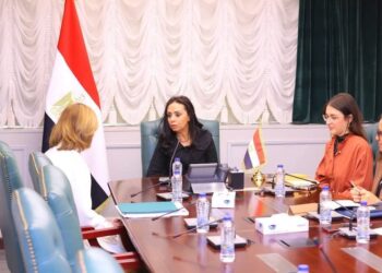 مايا مرسى وزيرة التضامن الاجتماعى تلتقى فاليرى هوبررئيسة ومؤسسة معهد الصحة الأمريكى