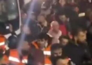 فرحة فلسطينية بتحرير الأسرى من السجون الاسرائيلية..ودعوات لتفويت الفرصة على الاحتلال