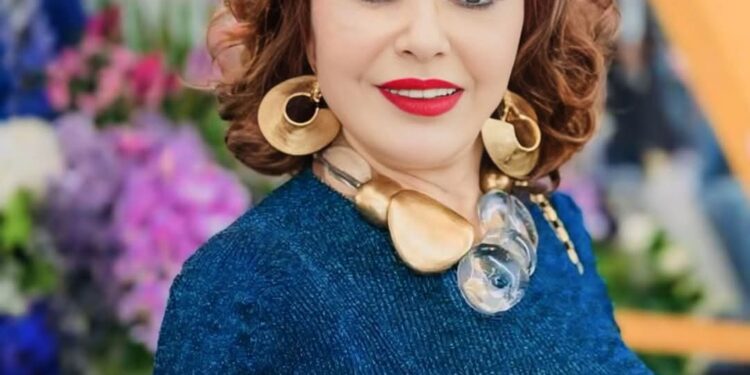 نجمة مصر الاولي تخطف الأنظار خلال حضورها حفل ” Joy Awards ” بالرياض