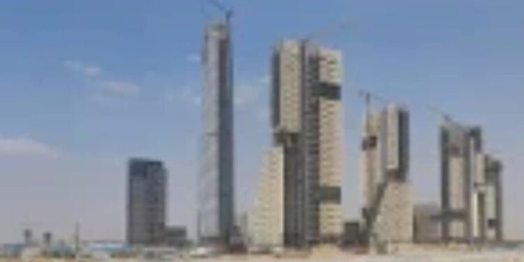 ما بين الحقيقة والسراب