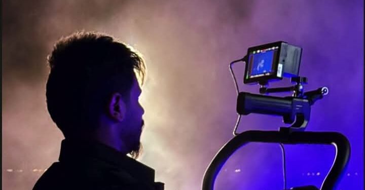 قصي الياس يذهل الجمهور بمشهد ختامي يكرس مكانة الأم كرمز للحب المطلق