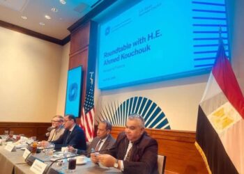 وزير المالية.. فى لقائه مع أعضاء غرفة التجارة الأمريكية بواشنطن