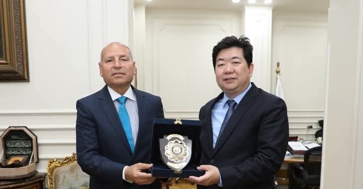 محافظ القاهرة يستقبل السيد صن شو نائب عمدة بكين والوفد المرافق له