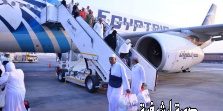 السعودية ومصر يضعان ضوابط لدخول مكة لتفادي أزمة حجاج جديدة