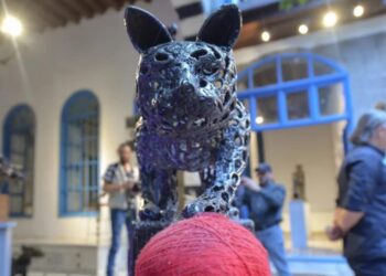 حين يتنفس الحديد حدث فني للنحات السوري وضاح سلامه