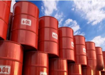 تراجع ملحوظ بأسعار النفط يصل 2٪