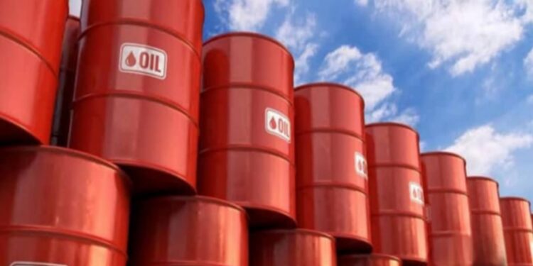تراجع ملحوظ بأسعار النفط يصل 2٪