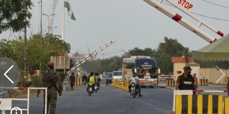 تبادل إطلاق النار بين المواقع العسكرية لباكستان والهند