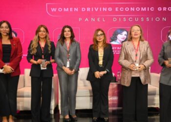 تمهيد الطريق للقيادات النسائية