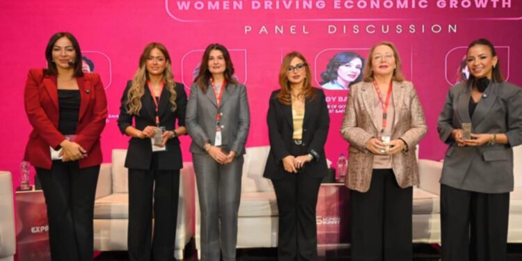 تمهيد الطريق للقيادات النسائية