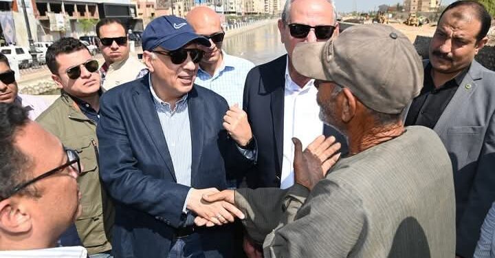 وزير الري يتابع تطهيرات الترع بالغربية للأطمئنان على الجاهزية قبل فترة أقصى الاحتياجات المائية