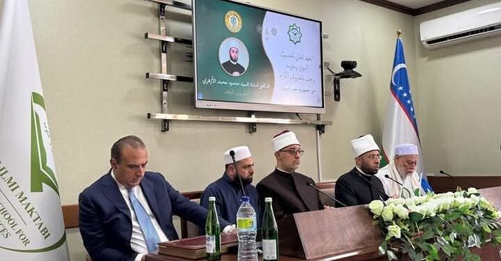 وزير الأوقاف يلقي محاضرة بالمعهد العالي للحديث النبوي وعلومه