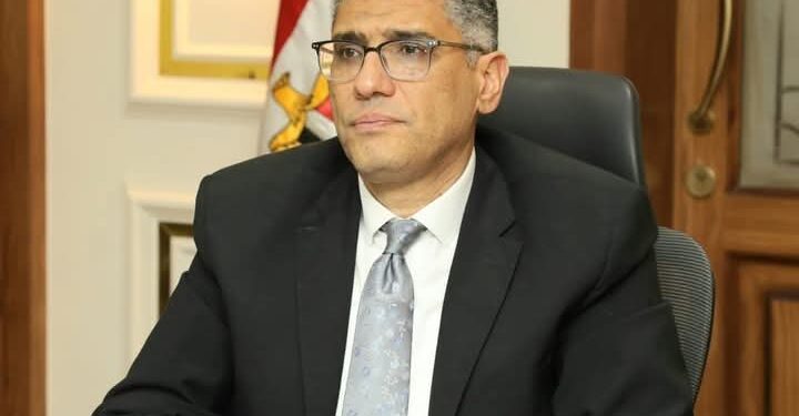 محافظ الجيزة. نسعي للتوسع في الدفع بشركات النظافة بالقرى والمراكز لتحسين كفاءة المنظومة