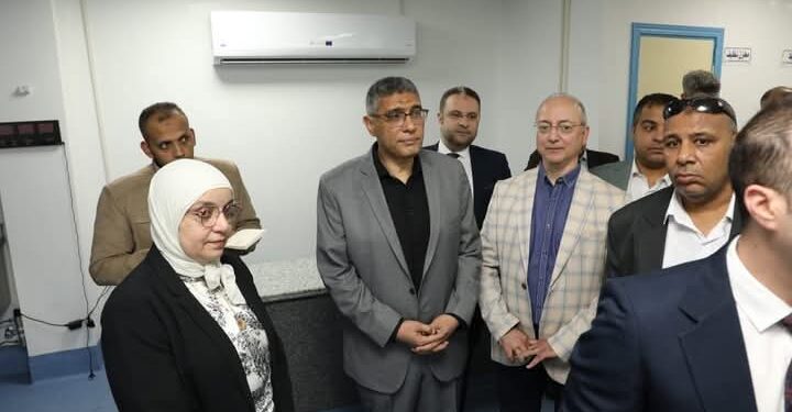 محافظ الجيزة يتفقد التأمين الصحي بمدينة السادس من أكتوبر لمتابعة الخدمات المقدمة للمواطنين 