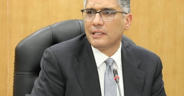 محافظ الجيزة : التواجد الميداني بالشارع وتطبيق آليات جديدة لتعزيز منظومة النظافة والارتقاء بمستوى الخدمات