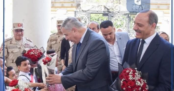 بحضور محافظ الإسكندرية التربية والتعليم تحتفل بختام الانشطه التربوية للعام 2025،2024