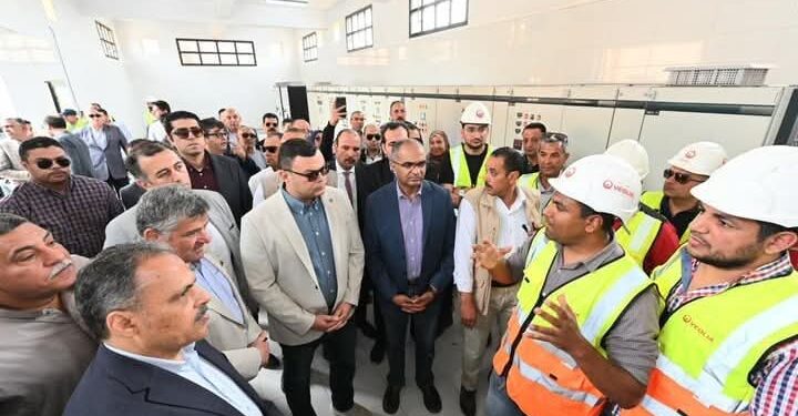 وزير الإسكان ومحافظ الشرقية يبدأن جولة تفقدية بعدد من مشروعات المياه والصرف الصحي