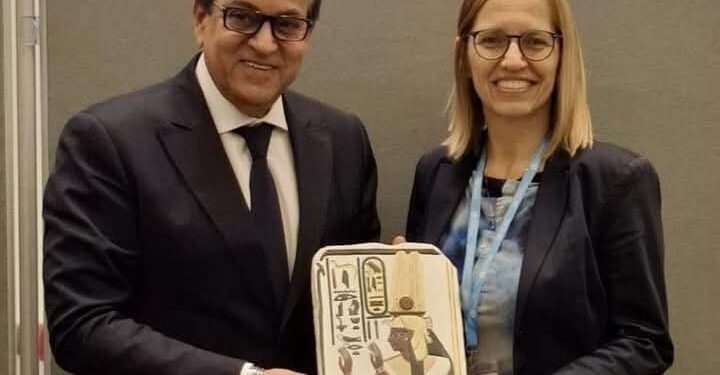 على هامش فعاليات دورة جمعية الصحة العالمية بـ«جنيف»..وزير الصحة يلتقى وزيرة صحة سلوفينيا