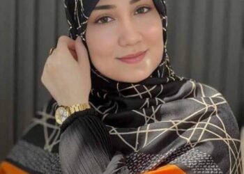 الكاتبة زينب مدكور عبد العزيز ” ومازلت بشرا” 