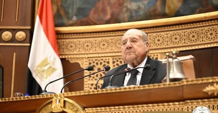  وزير الشئون النيابية أمام مجلس الشيوخ