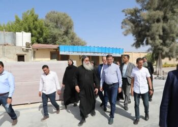 وزير الزراعة يتفقد المزارع والمشروعات الإنتاجية بدير مارمينا بالإسكندرية