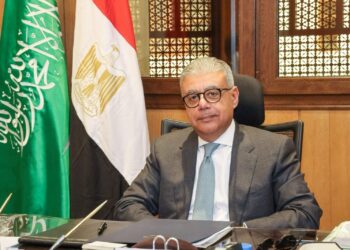 السفارة المصرية تنهي أزمة العمال المتضررين في السعودية