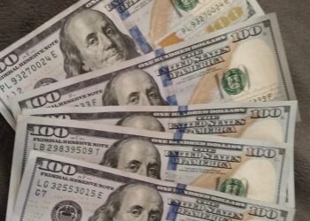 الاهلى ومصر يقرران وقف التعامل بالشهادة الدولاريه