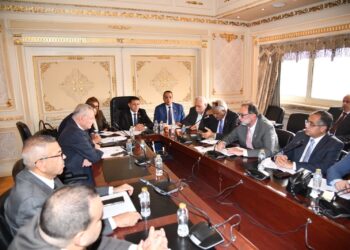 اجتماع موسع بلجنة الصناعة بالبرلمان لمناقشة تعديلات قانون هيئة سلامة الغذاء